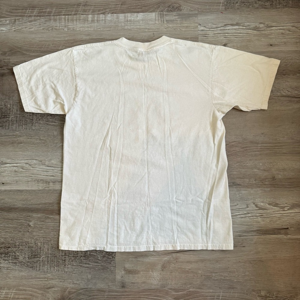 SOLD // Vintage Marshmallow camping t shirt
, 90s gildan heavy tagged men’s L - Picture 4 of 4